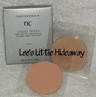 Nutrimetics nc Velvet Finish Wet and Dry Foundation - Dark