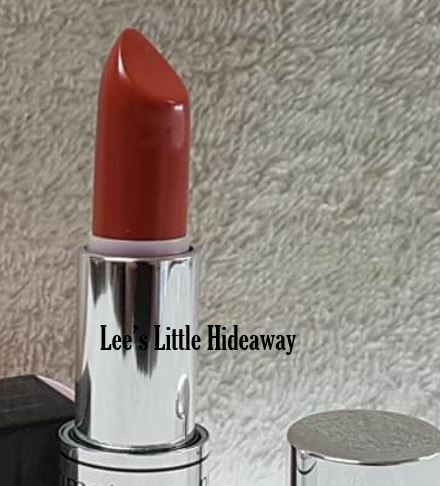 Nutrimetics Hydra brilliance Lipstick - Russet (new packaging)